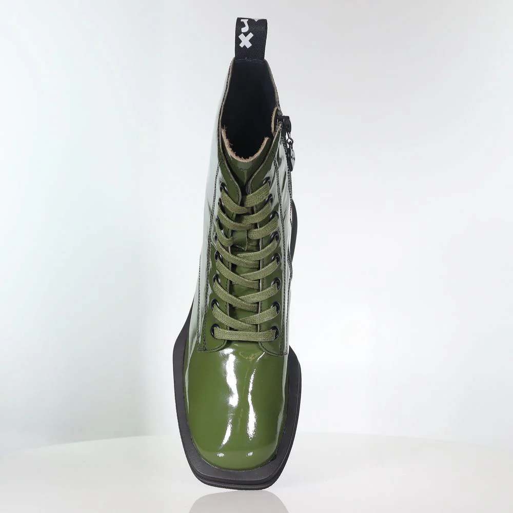 37 SAMPLE - MILLIE/WINTER SAGE PATENT - Image 2