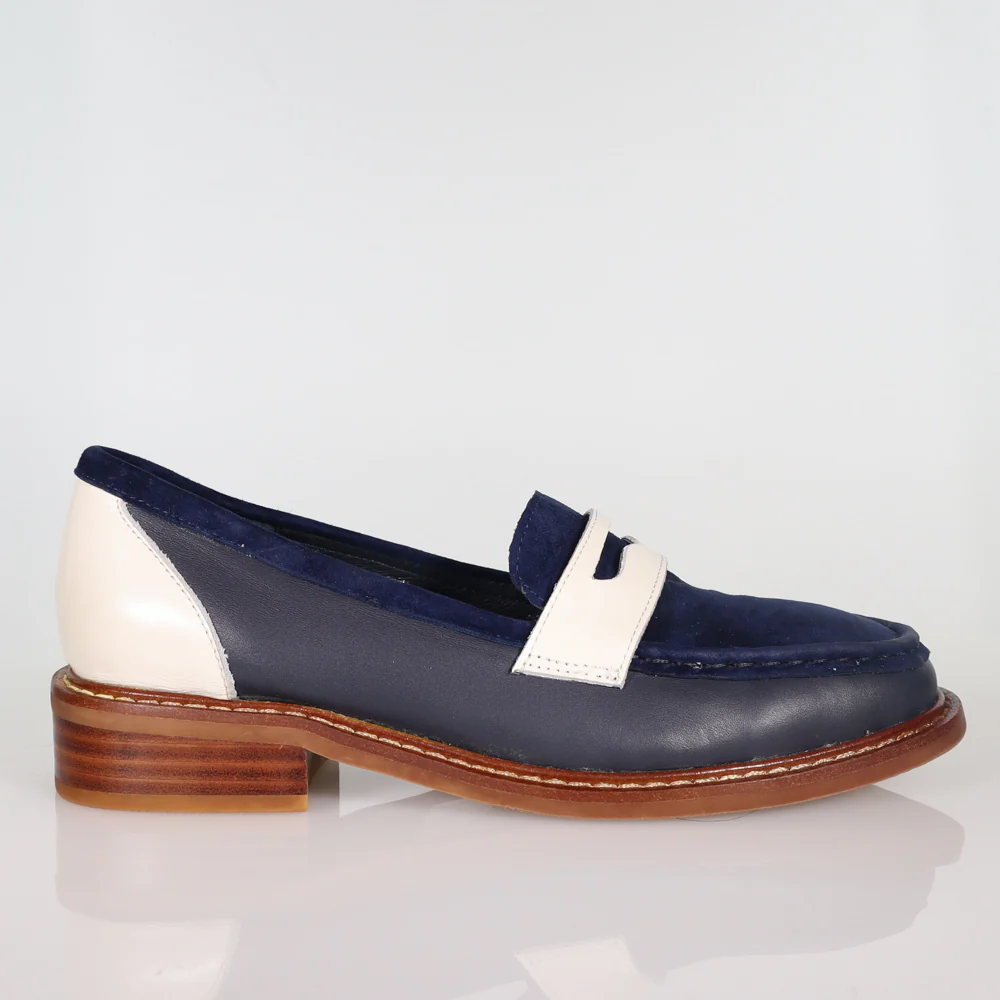 37 SAMPLE - PRESLEY/NAVY IVORY COMBO