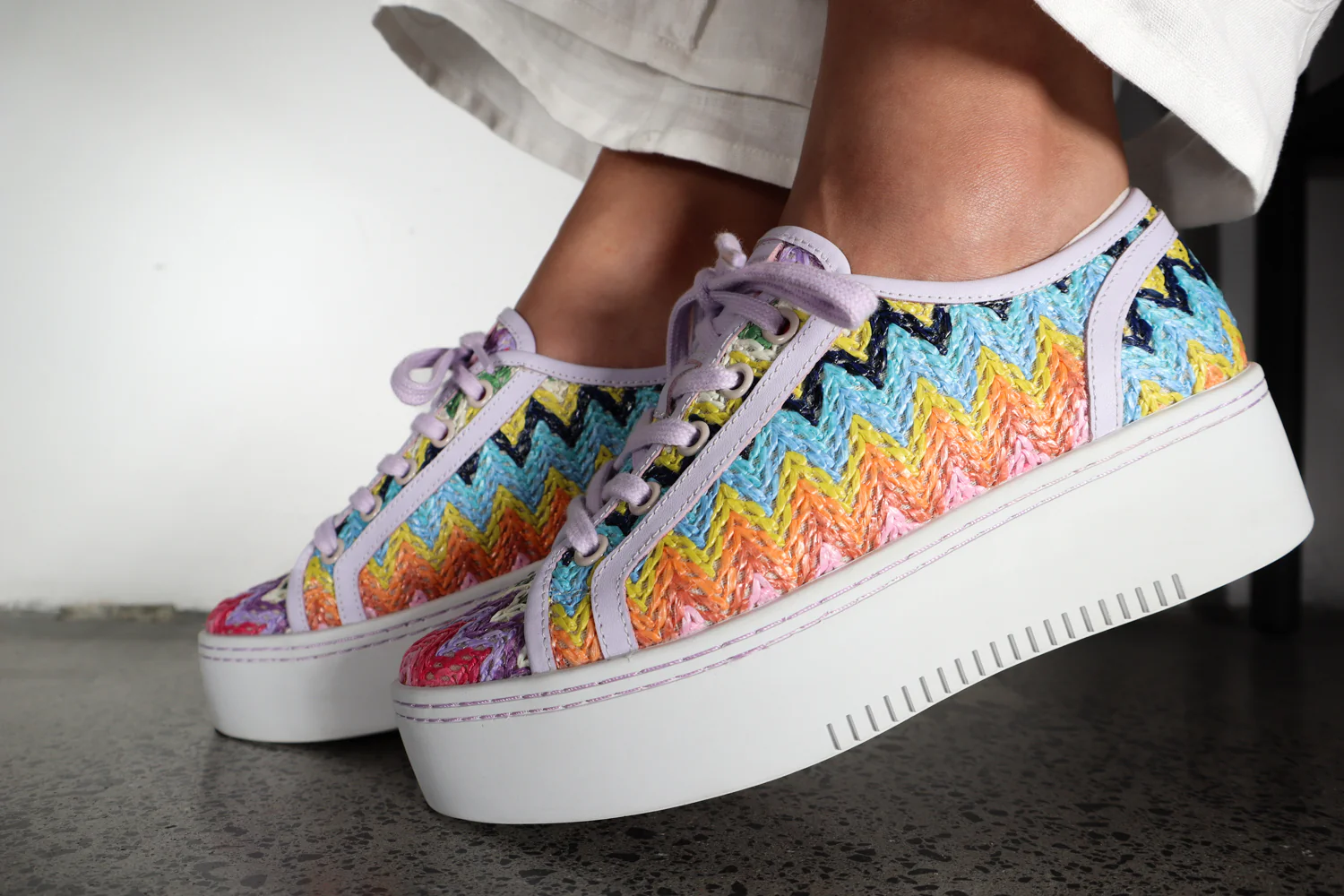 37 SAMPLE - RAFI/LILAC RAINBOW ZIG - Image 3