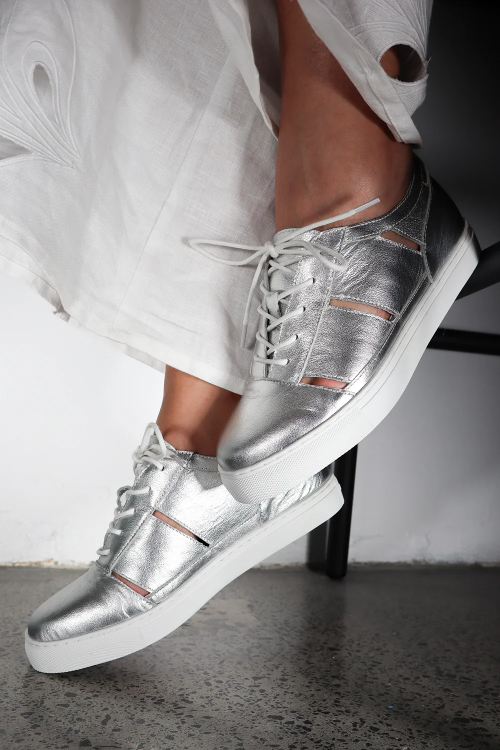 37 SAMPLE - SECRET/SILVER - Image 3