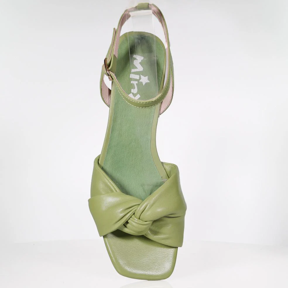 Faye - Image 7