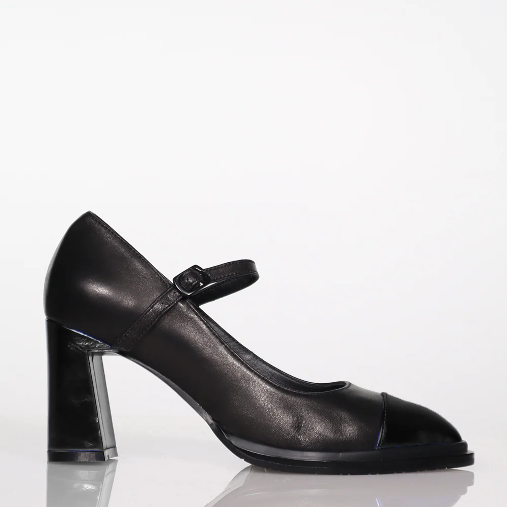 Miss M - Last Pairs - Image 3