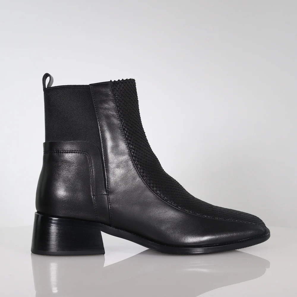 Strider - Last Pairs - Image 13