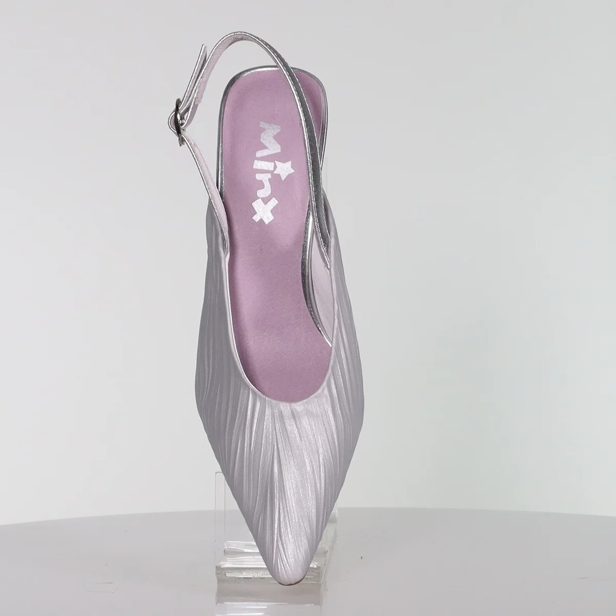 Vanessa - Image 6